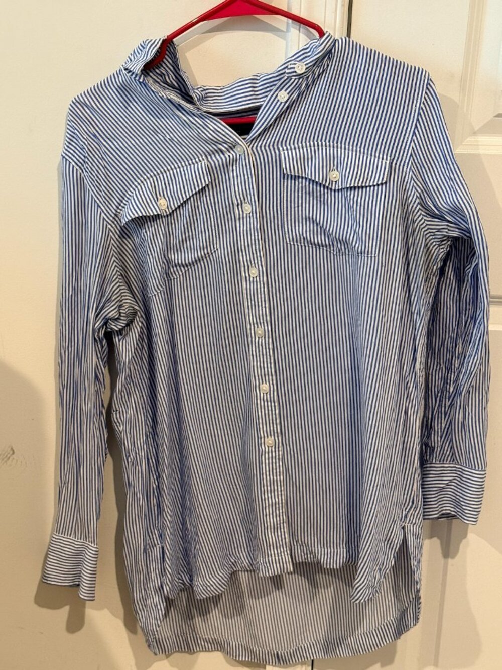 Banana Republic Blue & White Striped Button Down Shirt - Medium